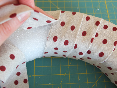 Danish Wreath - wrap the wreath