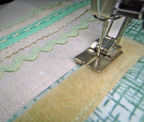 why we love the uneven foot - susan beck - sewing tip_500px_edited-1