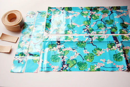 How to Make a Ruffle Duffle Bag