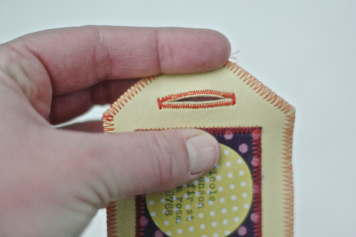 Luggage Tag by Nicole - free tutorial