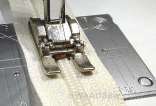 how to choose a zipper