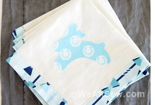 Free DIY Easter napkin applique