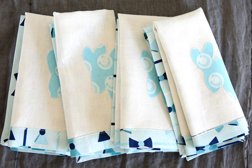 Free DIY Easter Napkin Tutorial