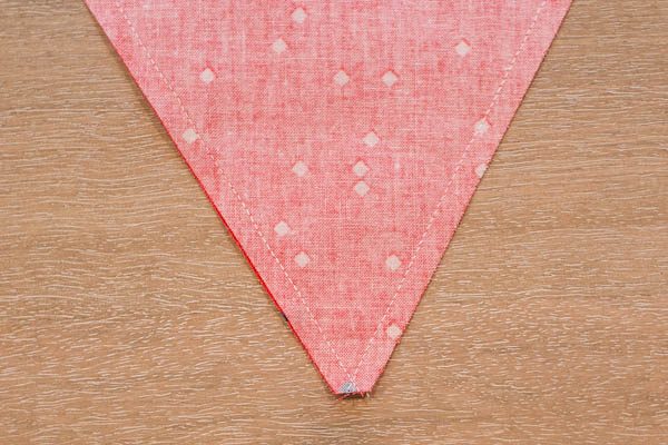 BERNINA 4th of July Bunting Tutorial Step 8