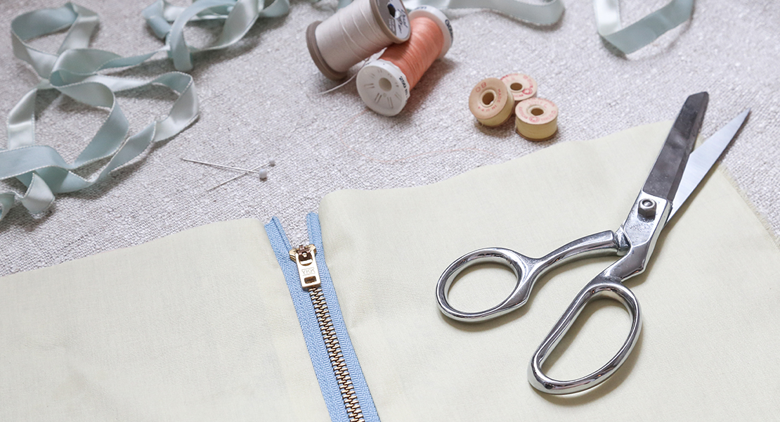 Exposed Zipper Tutorial 1110 x 600 WeAllSew BERNINA Blog