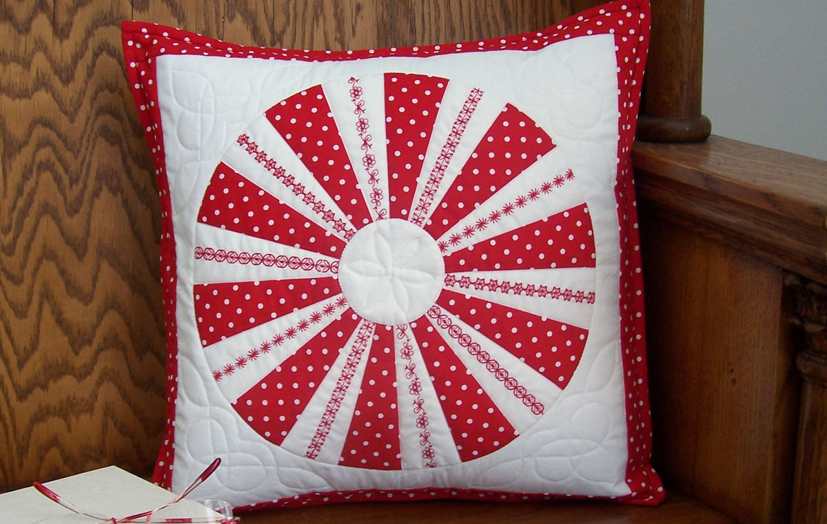Peppermint Candy patchwork pillow tutorial