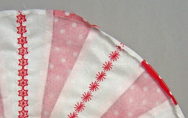 Peppermint Candy patchwork pillow tutorial