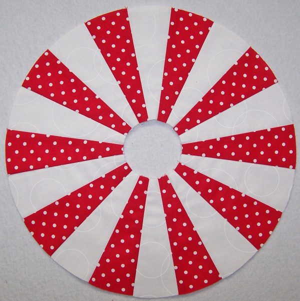 Peppermint Candy patchwork pillow tutorial