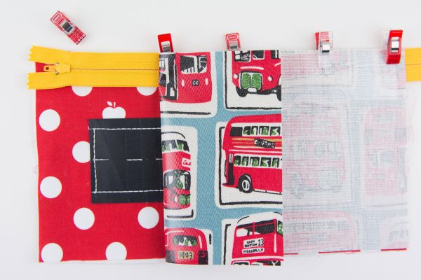 Sewing Tutorial for a zippered pouch with a chalk board on the front... so cute for back to school or for a teacher appreciation gift