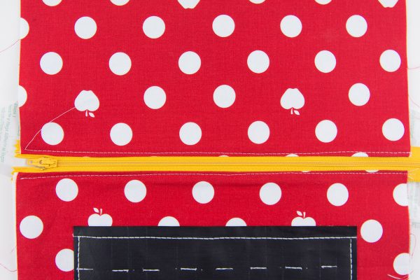 Sewing Tutorial for a zippered pouch with a chalk board on the front... so cute for back to school or for a teacher appreciation gift