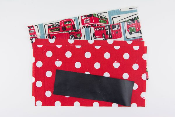 Sewing Tutorial for a zippered pouch with a chalk board on the front... so cute for back to school or for a teacher appreciation gift