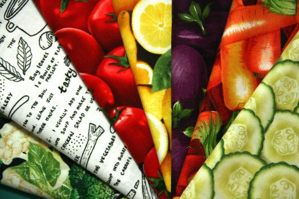 Recycle old canvas bags into made-over market bags