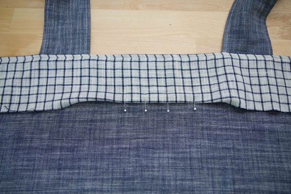 Garden Frock Tutorial - Facing - Pin and press