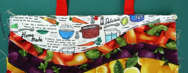 Recycle old canvas bags into made-over market bags with this tutorial