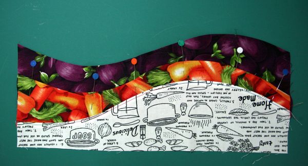 Recycle old canvas bags into made-over market bags with this tutorial