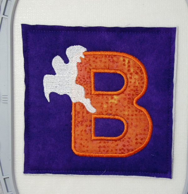 How to make a Halloween BOO wall hanging
