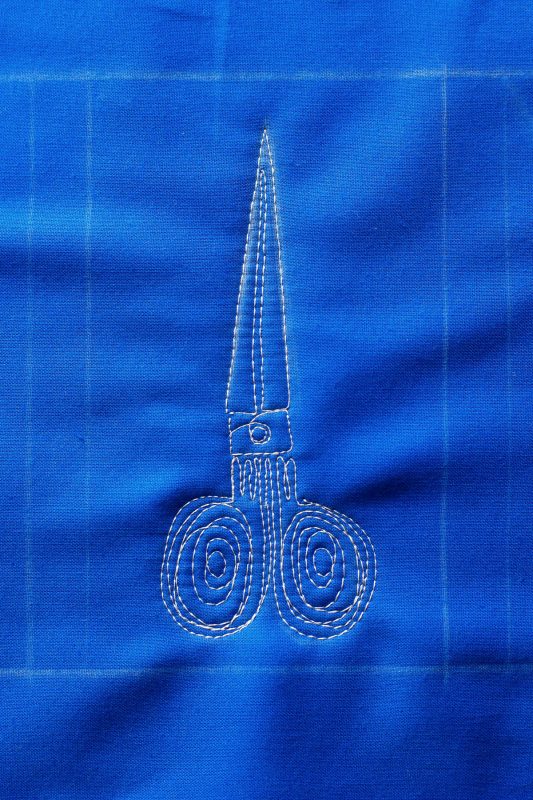 Scissors Motif Pincushion Tutorial