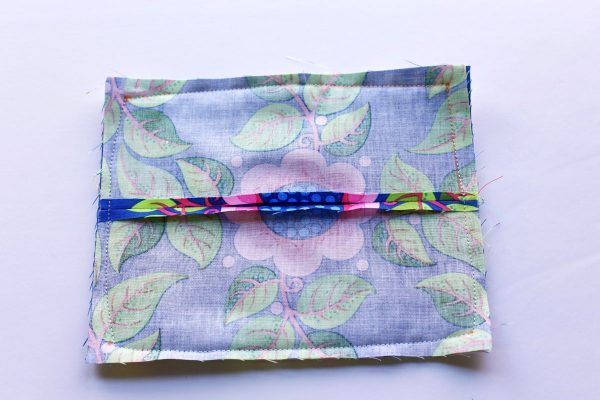 Scissors Motif Pincushion Tutorial