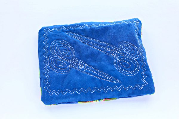 Scissors Motif Pincushion Tutorial