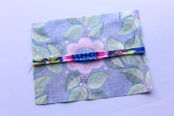 Scissors Motif Pincushion Tutorial