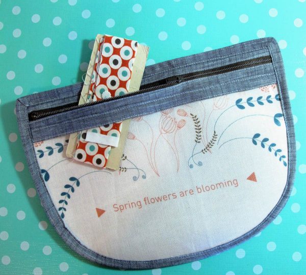 Vinyl Zip Pouch Tutorial