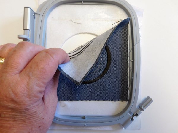 Embroidery hoping tip