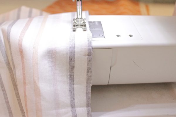 DIY 10-minute shoe bags Step two and three: mark and sew