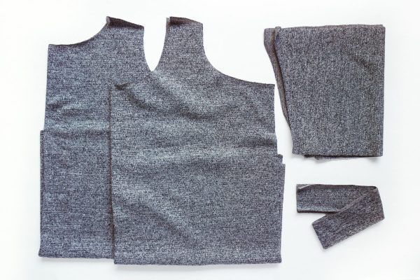 16SewDIY-CutOutShoulderHack-Step1-1200x800
