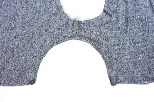 16SewDIY-CutOutShoulderHack-Step3-1200x800
