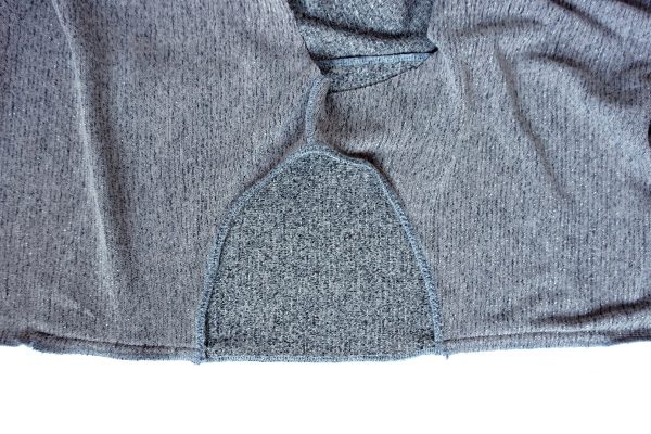 16SewDIY-CutOutShoulderHack-Step4b-1200x800
