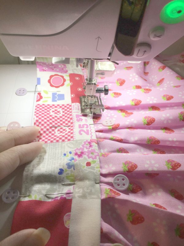 Farm Fresh Apron: Sewing waistband View 2