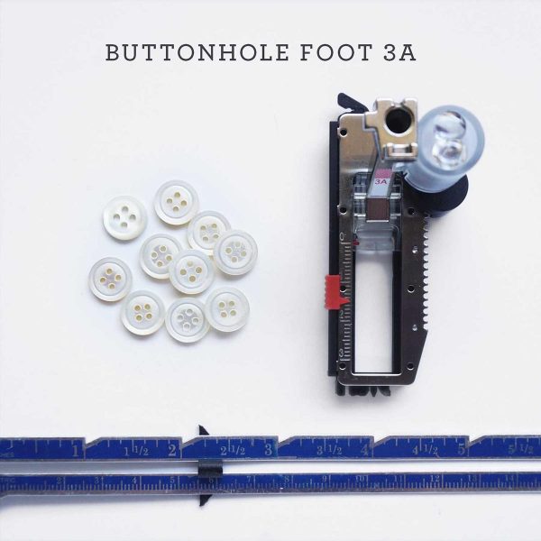16SewDIY-HowToSewButtonDown-Tips-1200x1200-ButtonholeFoot