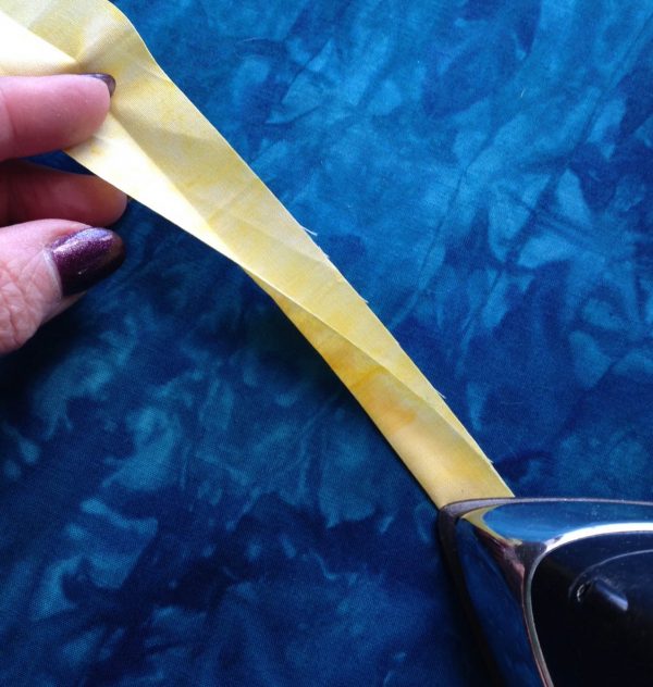 Moon Wall Hanging-Prepare fabric strips for piping and binding