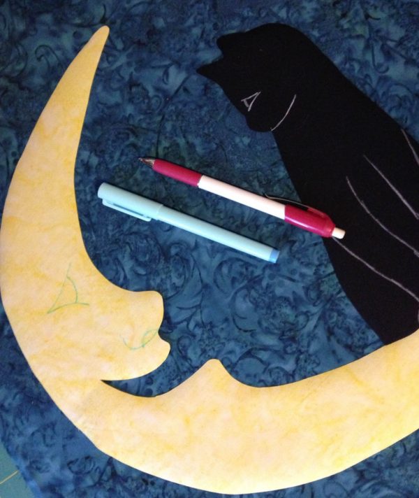 Moon Wall Hanging-Tracing the pattern shapes
