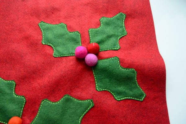 Felt Holly Berry Pillow Pom Poms-4960