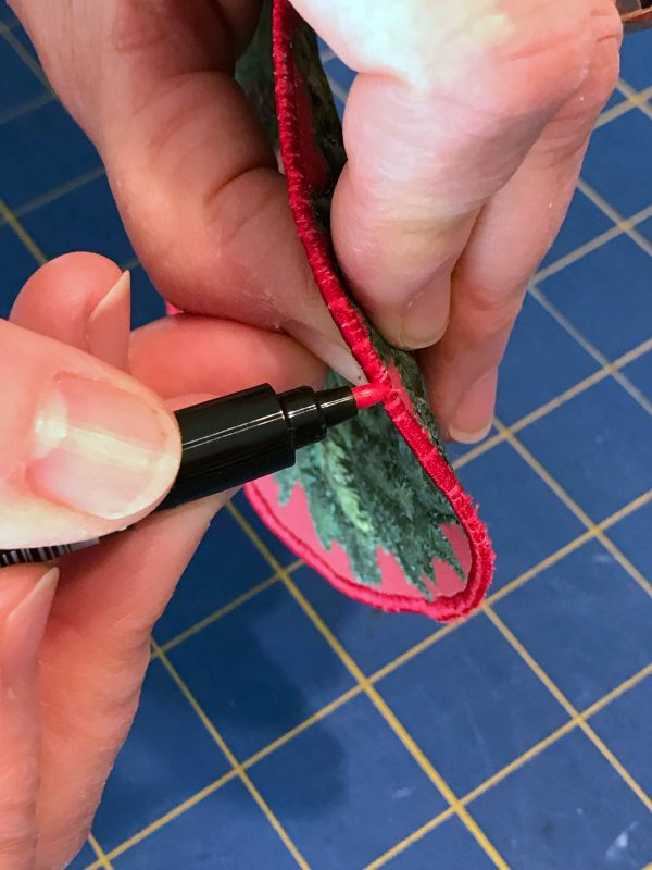 Stitched Photo Ornament-use a fabric marker on the edge where the batting shows
