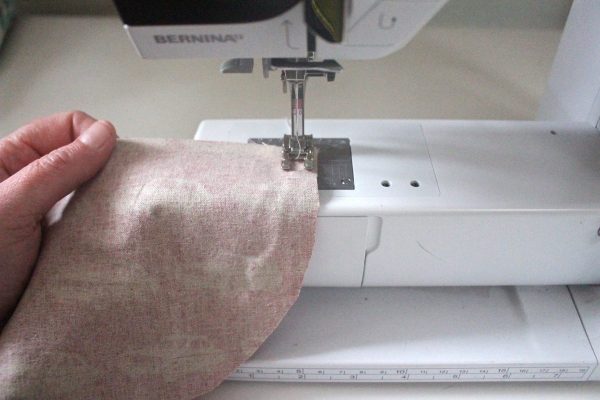 Reusable washable lunch bag Tutorial step eight: sew the flap together