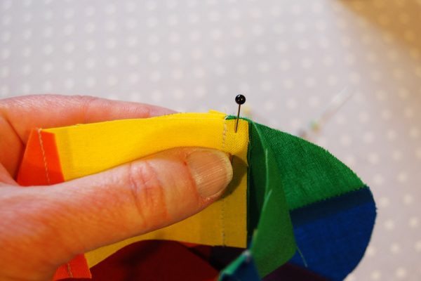 Color wheel pincushion tutorial 1200 x 800 47