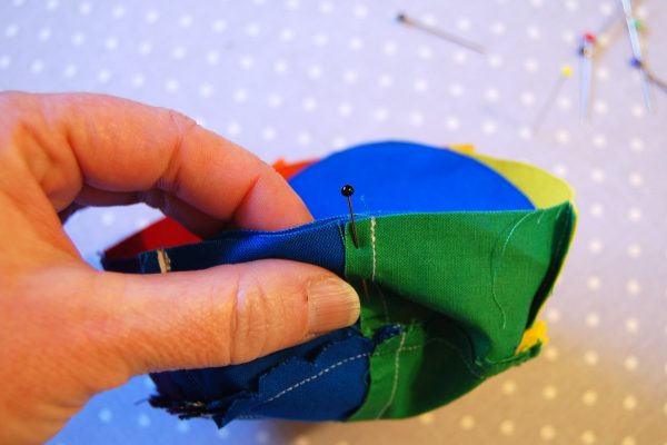 Color wheel pincushion tutorial 1200 x 800 56