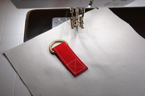 Color block zipper pouch tutorial