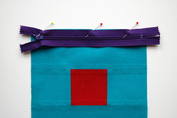 Color block zipper pouch tutorial