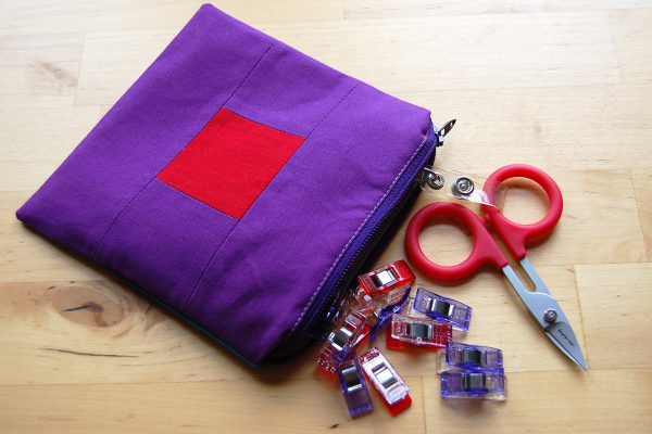 Color block zipper pouch tutorial