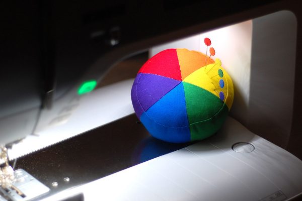 Color wheel pincushion tutorial
