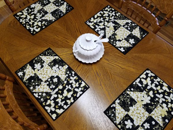 Shoofly Block Placemats