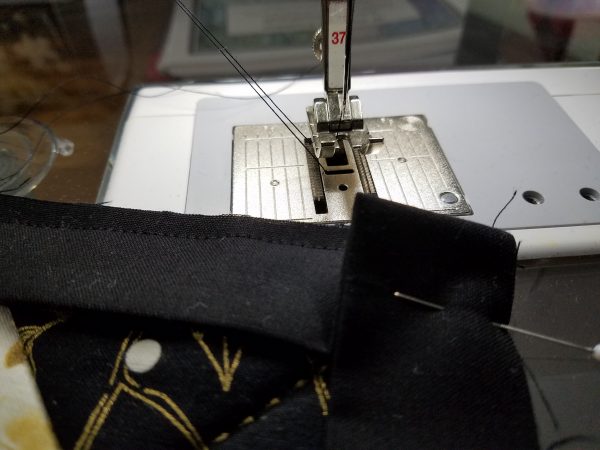 Shoofly Block Placemats-fold miter