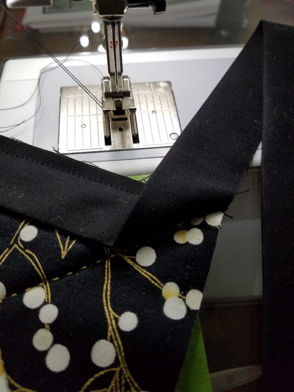 Shoofly Block Placemats-Fold binding up