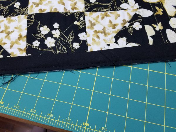 Shoofly Block Placemats-Binding stitched