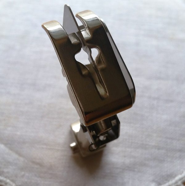Blind hem tip