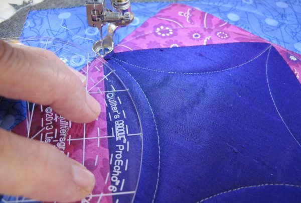 Stitching curved lines
