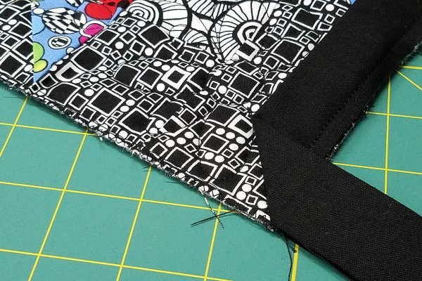 Maple Star Tablet Holder tutorial - Corner 2